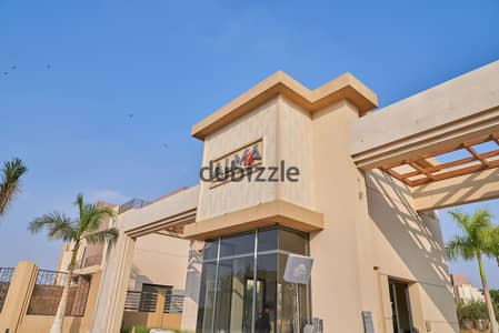 Lowest resale price for a twin house in Alma Compound, Sheikh Zayed City—featuring ground floor, first floor, and roof, with an excellent location.