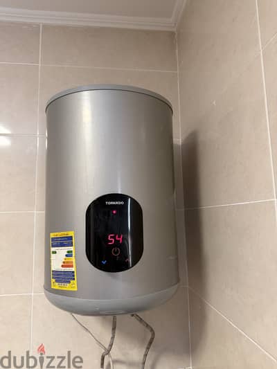 سخان كهربائيTornado 55 L