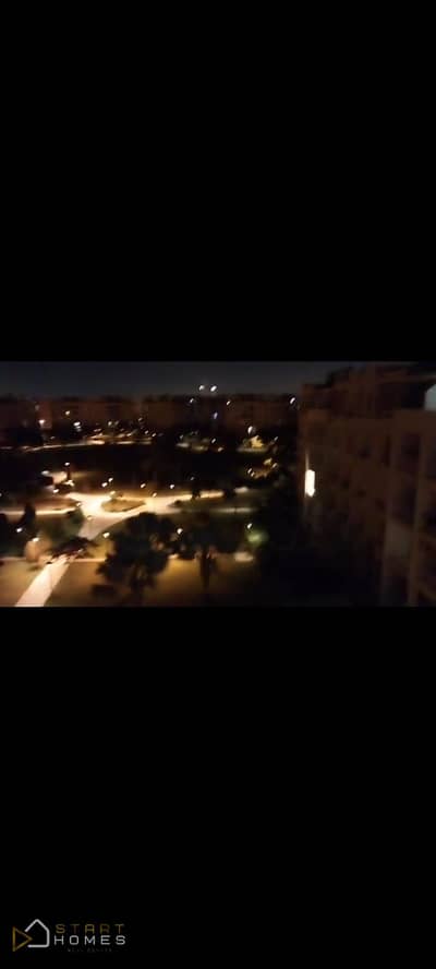 شقة 96 متر 3 غرف مفروشة مميزة للإيجار في مدينتي B7 بتشطيب خاص ,  4 تكييفات , إنترنت , غاز طبيعي