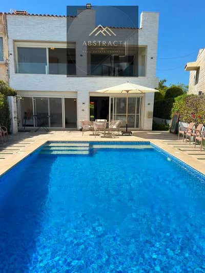 A luxurious palace for sale, fully equipped and furnished, first row directly overlooking the sea in Marina 5 (Lisan Al-Wuzara)