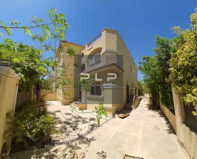 Below market price, a detached villa for sale in Fountain Park, Golden Square, 5 minutes from Future University.