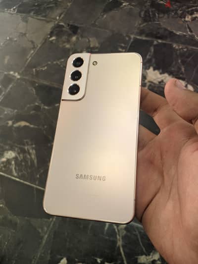 Samsung S22 128/8 حاله كسر زيرو