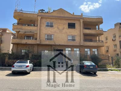 An exceptional opportunity in Al Nakheel Compound, New Cairo. A massive apartment with a direct view of the club and unique specs. Contact us now.