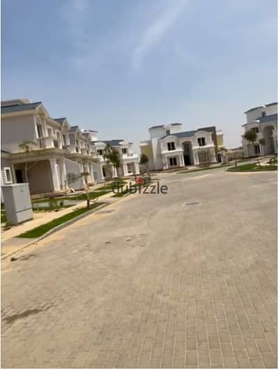 Townhouse for sale in Mountain View iCity October compound Ready to move
