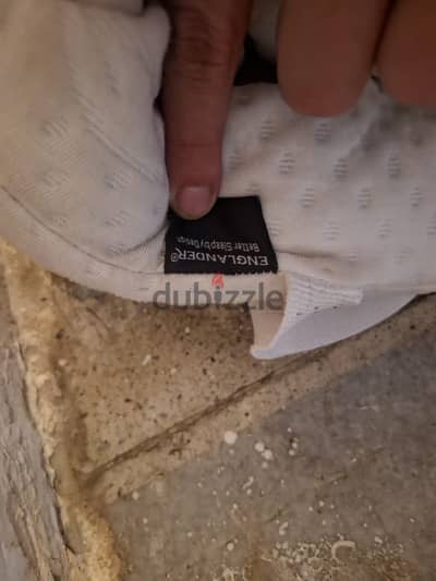 مرتبة تطرية ميموري فوم انجلندر