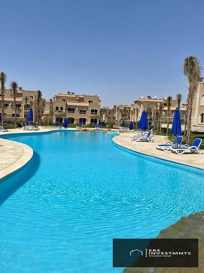 استلم فورا بسعر لقطه فيلا توين هاوس 300م مباني ( ريسيل) فيو حمام سباحه في الباتيو اورو لافيستا بالجولدن سكوير - التجمع الخامس