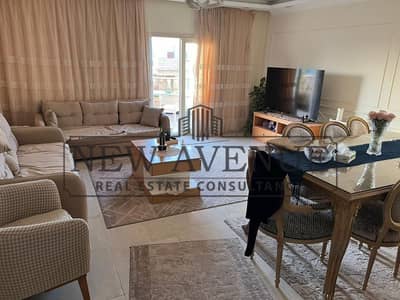 شقه متشطبه للبيع فى nargas villas مع روف لوكيشن مميز على مساحات خضرا