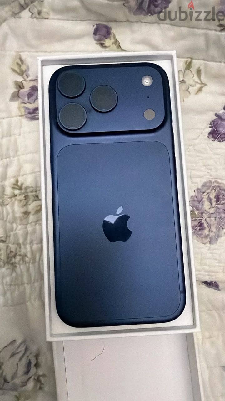 Apple - iPhone 17 Pro 2