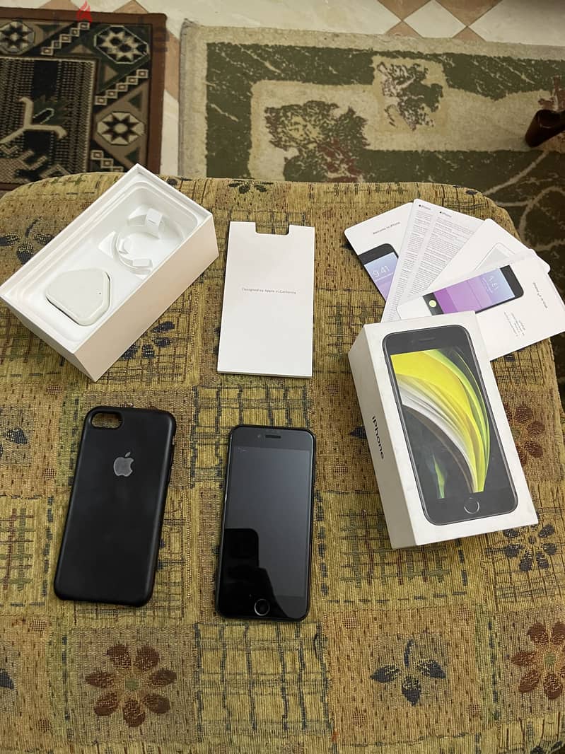 Apple - iPhone SE 2020 2nd generation 2