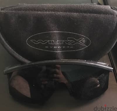 Wiley X sunglasses  (برجاء عدم الفصال )