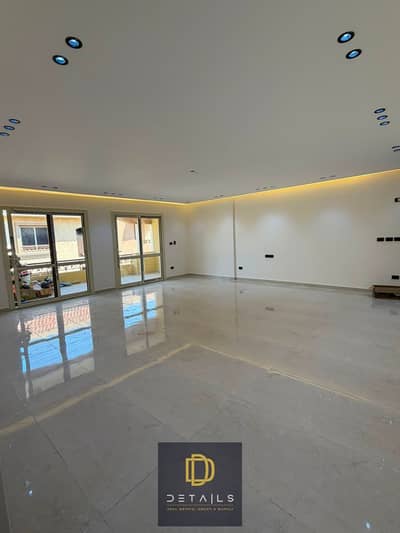 Unfurnished first-occupancy apartment for rent, with super-luxury finishing, 170 sqm, featuring 3 bedrooms and 3 bathrooms, located in Central Phase A