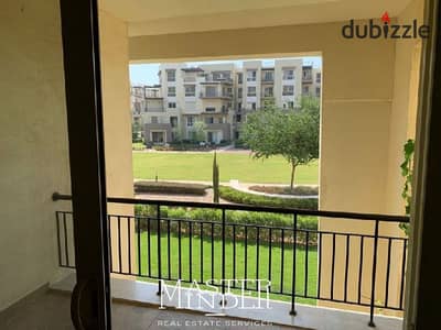 شقه مميزة للبيع بمساحه حديقه كبيره متشطبة بالكامل و استلام فوري في Up Town Cairo من اعمار مصر