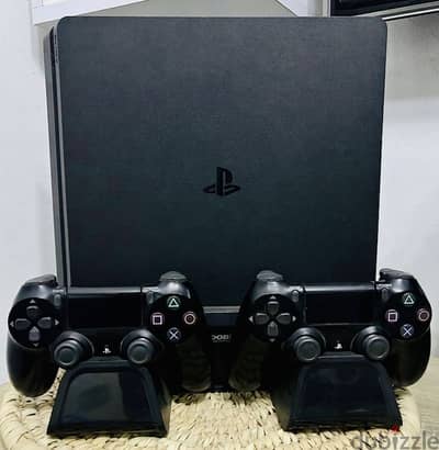 PlayStation 4 slim 2 Tera (perfect condition)