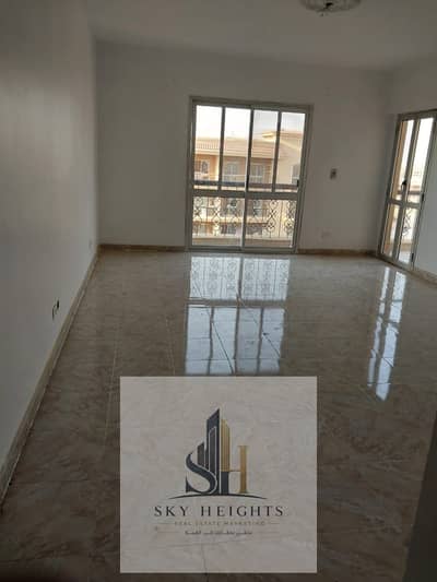 Unfurnished apartment for rent in Al Rehab