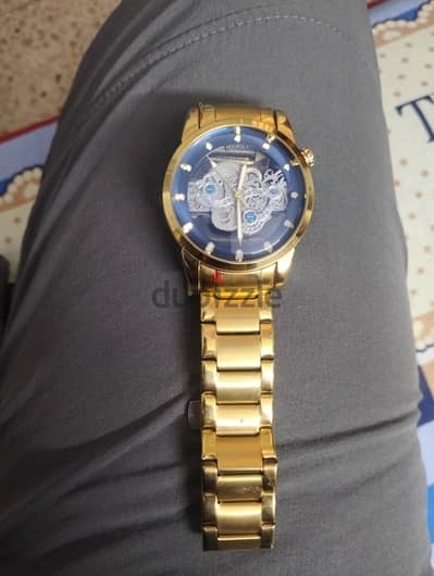 HOURSLY (هورسلي)، والموديل HY9111،  من نوع Skeleton.