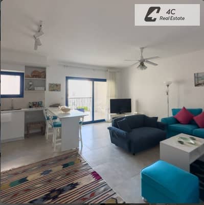 باقل من سعر الماركت لسرعه البيع شاليه تشطيب كامل Garden View ريسيل فوري مراسي الساحل الشمالي بتقسيمه مميزة جاهز للمعاينه و السكن