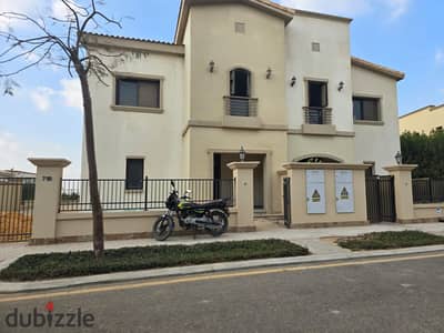 Fully Finished & Ready to Move Twin House for Sale in Uptown Cairo Emaar