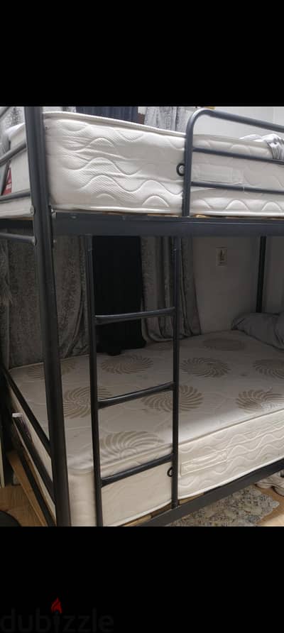 سرير دورين من غير مراتب