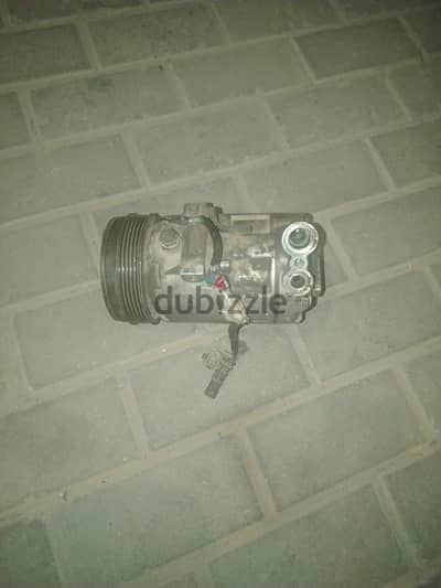 كموبريسور تكيف حجم صغير