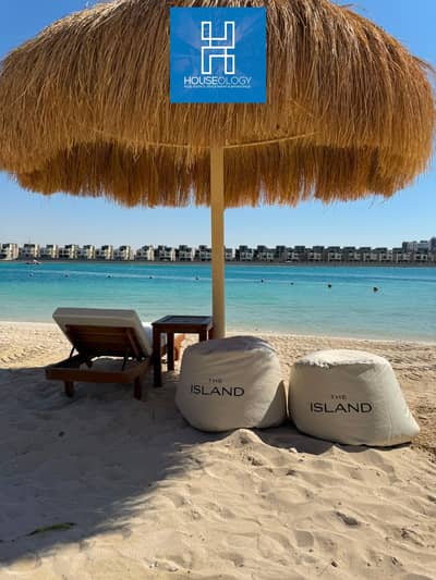 Chalet for sale in the heart of the sea, for sale in Marina 5, Ministers' Tongue, in The Island Village - The Island Marina 5 North Coast