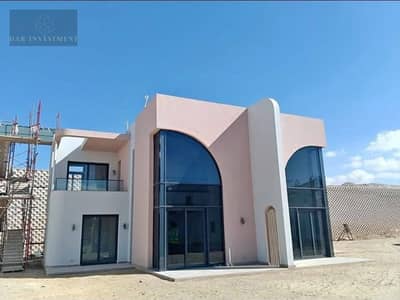 تاون هاوس Loft كورنر جاهز للاستلام الفوري متشطب بالتكيفات فيو لاجون  3 غرف بأقل سعر في June by SODIC رأس الحكمة