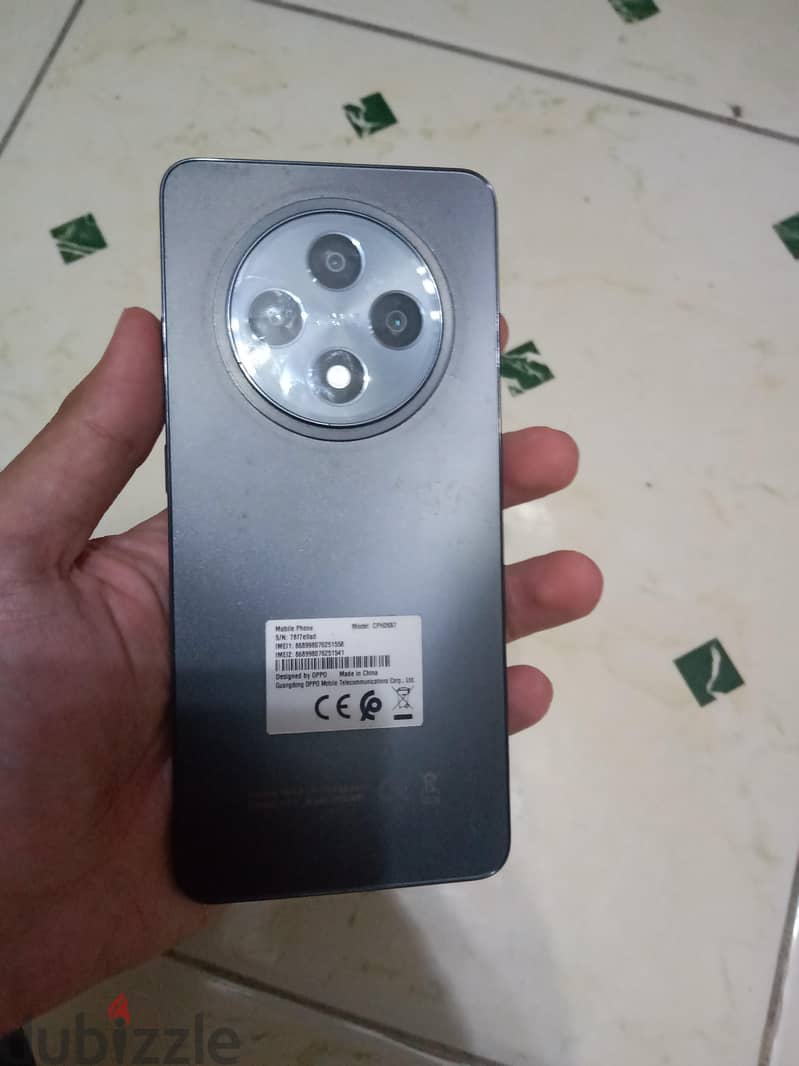OPPO Reno12 F 1