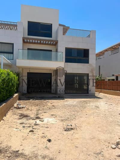 تاون هاوس كورنر 5غرف ماستر للبيع  في الماظة  باي سيليكشن 1 Almaza Bay Selection  فيو مباشرعلى البحر