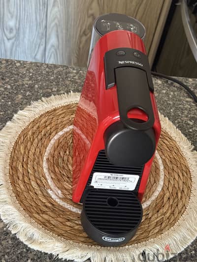 Nespresso Essenza Mini D30 – Ruby Red 