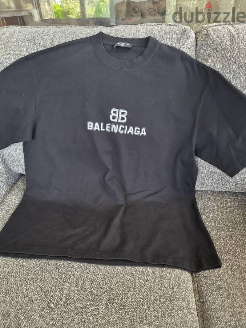 Balenciaga Large T shirt 3
