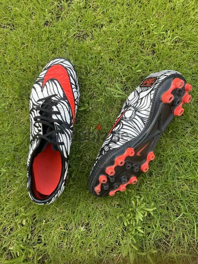 Nike Hypervenom Phantom Pro size 42 |I FG original متخيطه