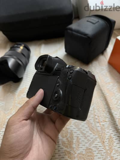 Canon R