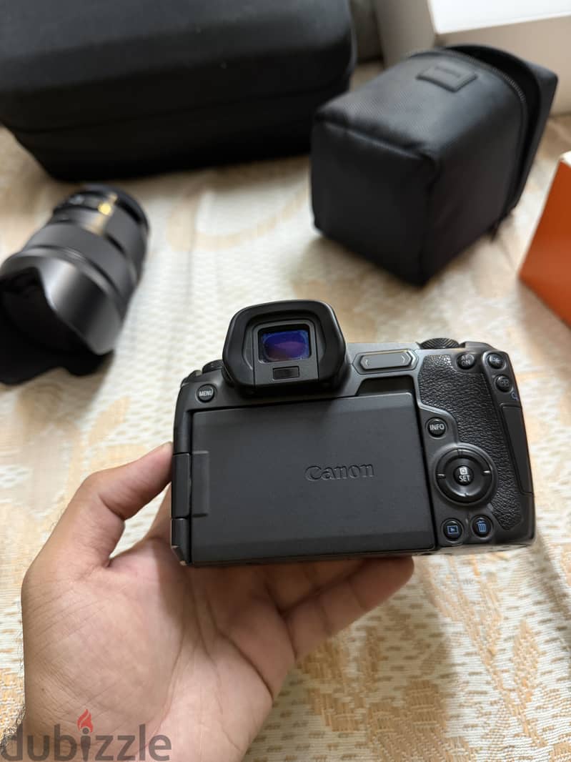 Canon R 3
