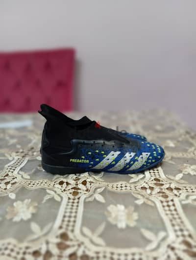 ترتان Adidas predator بحاله ممتازه