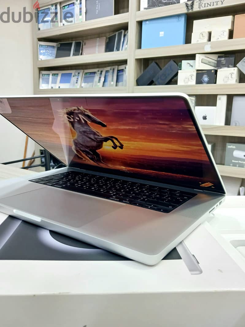 MacBook pro 16inch M4 pro 1
