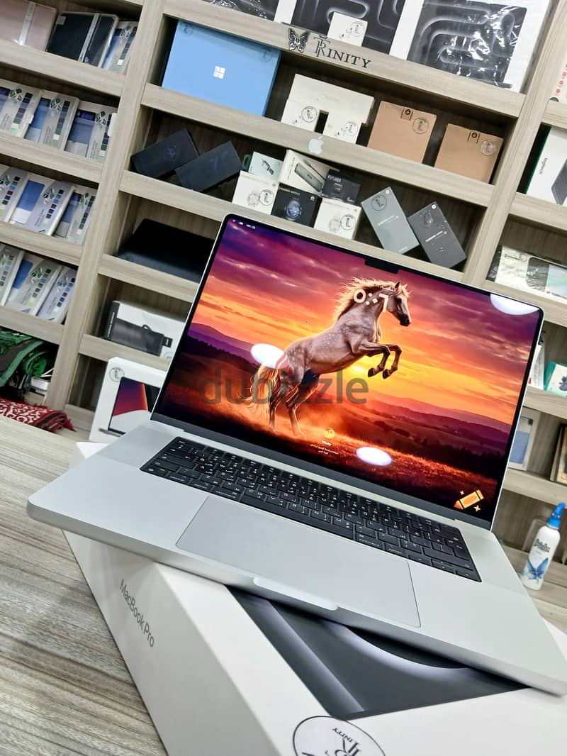 MacBook pro 16inch M4 pro 4
