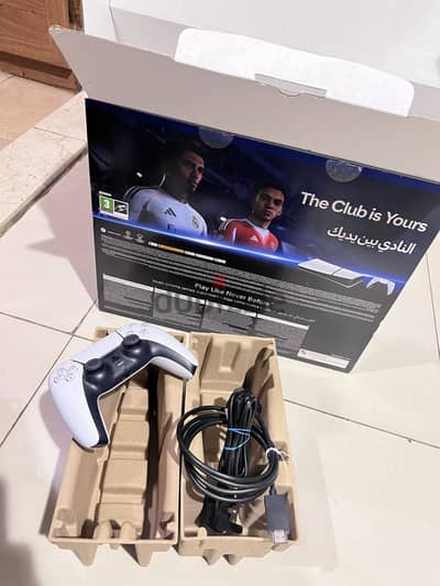 PS5 slim digital شبه جديد