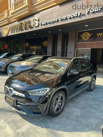 Mercedes-Benz GLA 200 2023