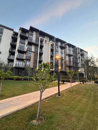 For sale in the best and most prestigious phase of Madinaty, B8, the best location for living and investment in Madinaty, at a competitive price for a quick sale. 89 units available for occupancy within one year with the lowest down payment available in M