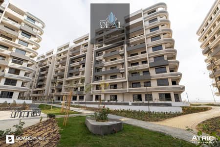Immediate Townhouse Directly on the Central Axis in R7 – Spacious Area in Boardwalk