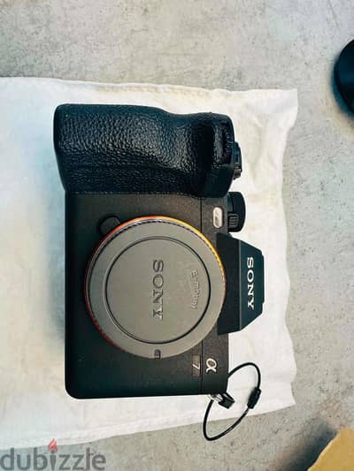 Sony A7 IV Body - شاتر 14 ألف فقط بحالة الزيرو وارد الخارج