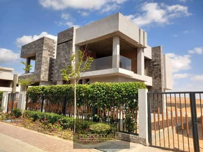 Receive immediately a duplex with a view of the Pyramids and landscaping next to Pyramids Heights near Mall of Egypt