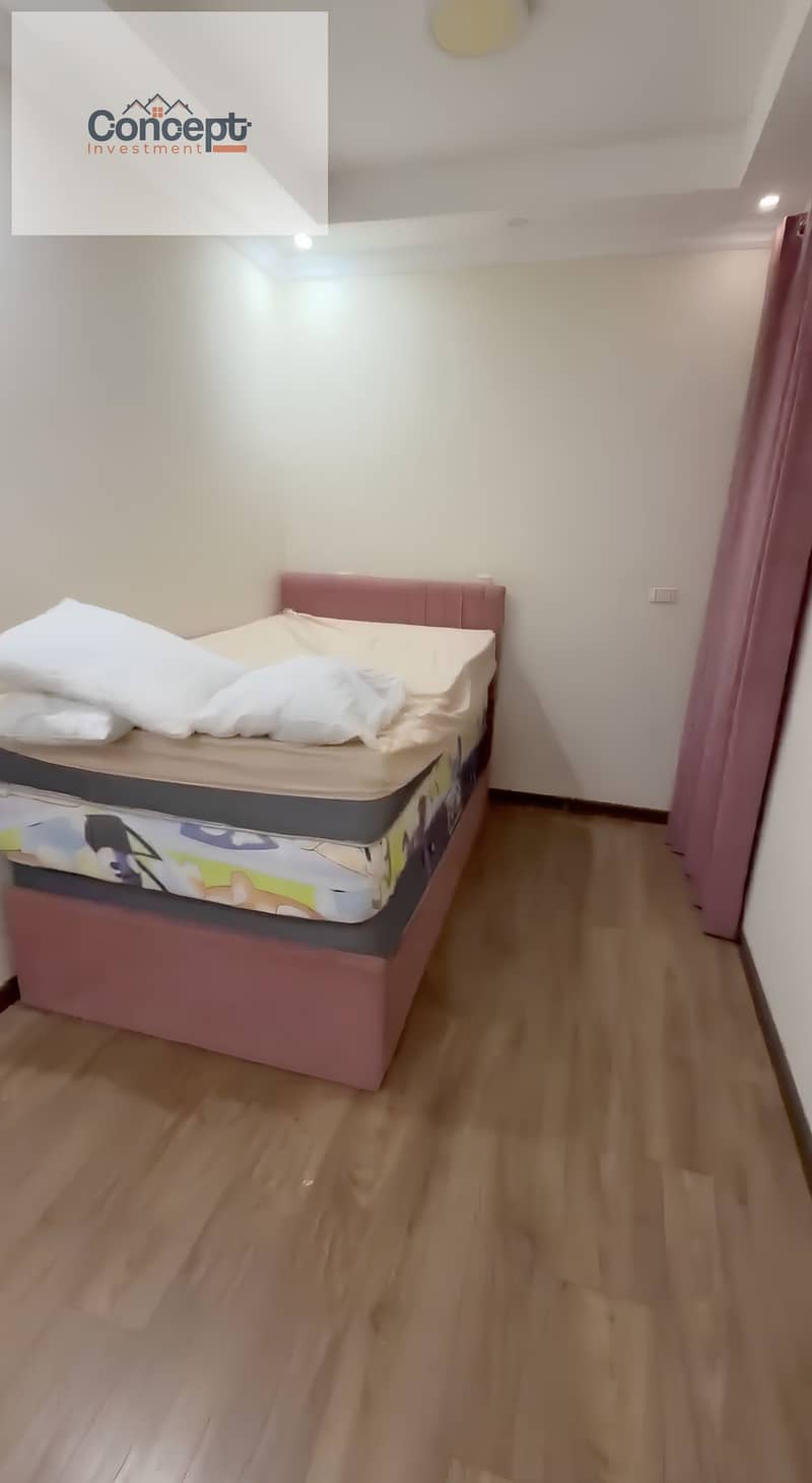 شقة بـ٣ غرف نوم في ايست تاون، صورة ٨ من ١٢