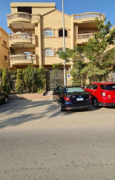 روف للبيع في الياسمين 5 فيلات 220م - التجمع الأول