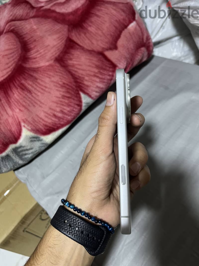 Apple - iPhone 17 Pro Max 2