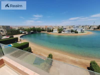 امتلك واستلم فوري علي افضل فيو لاجون تاون هاوس متشطب بالفرش ب اقل سعر | طويله الجونة