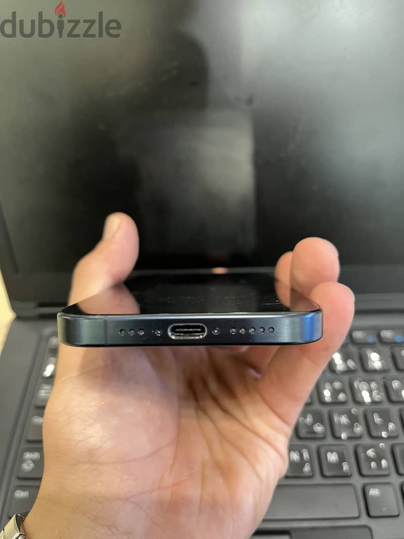 Apple - iPhone 15 Pro 3