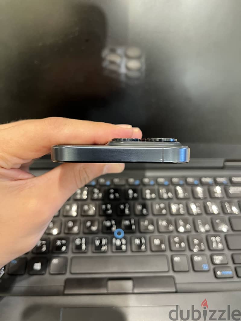 Apple - iPhone 15 Pro 4