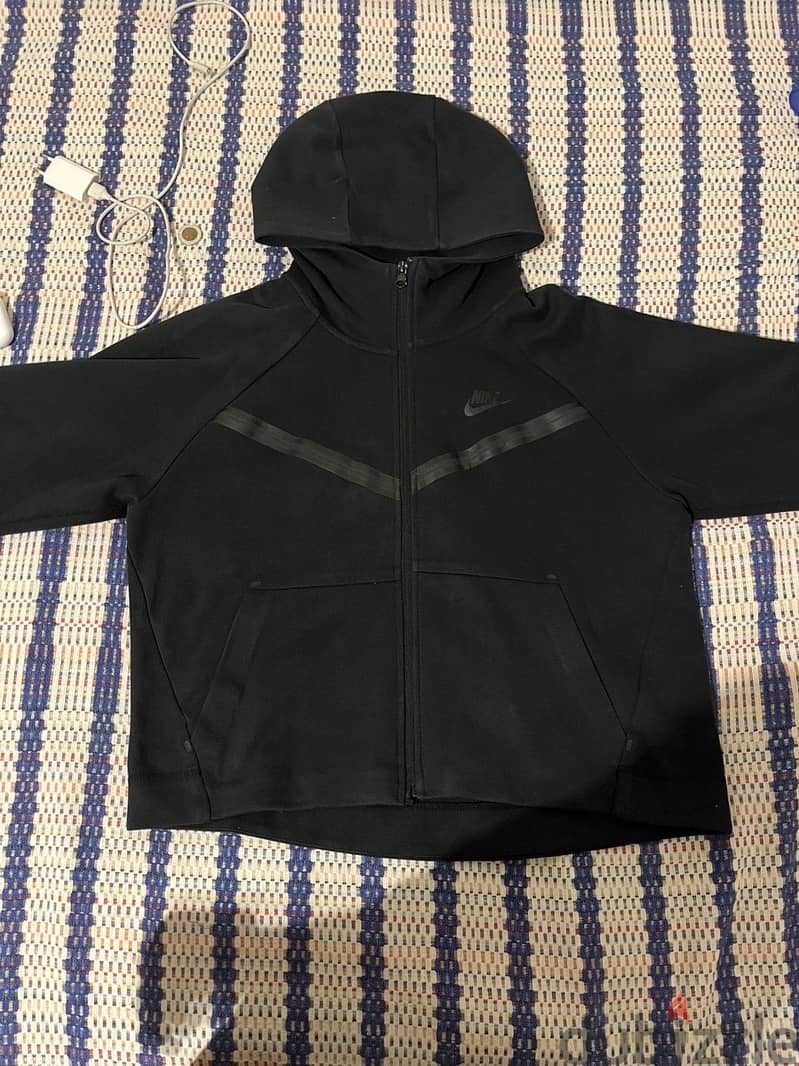 Nike tech ( black ) 1