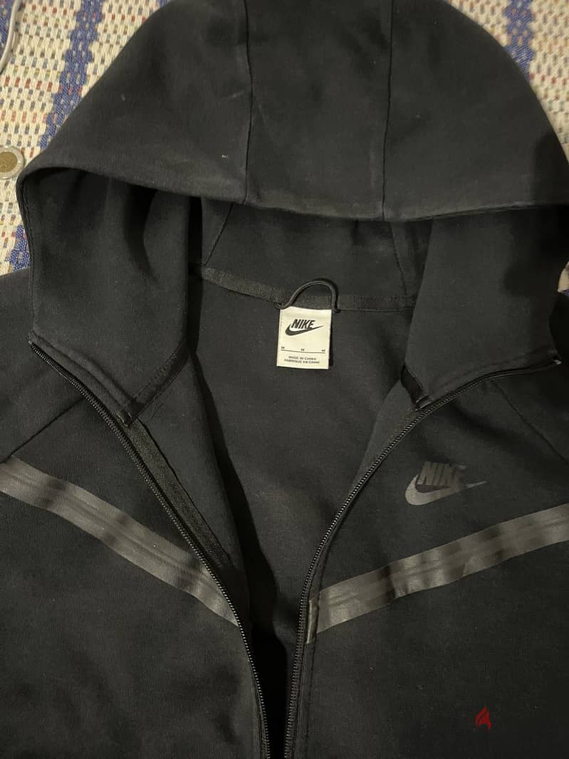 Nike tech ( black ) 3