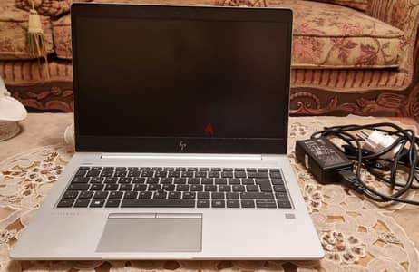 لاب توب يعتبر جديد للبيع